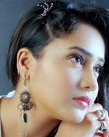 Aasiya Kazi 14 aasiya kazi
