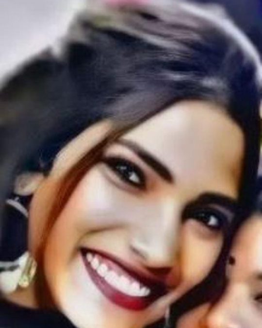 Anam Shaikh 8 anam shaikh