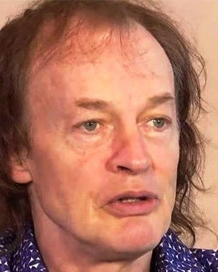Angus Young 4 angus young