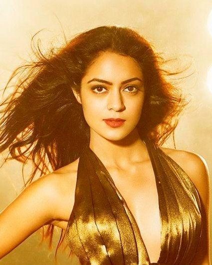 Anya Singh 18 anya singh
