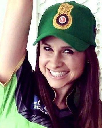 Danielle Swart 22 danielle swart