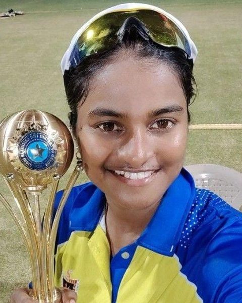 Dayalan Hemalatha 16 dayalan hemalatha