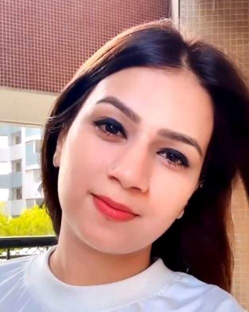 deepika arya