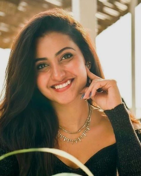 deepika pilli