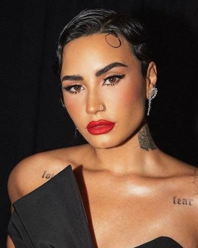 Demi Lovato 16 demi lovato