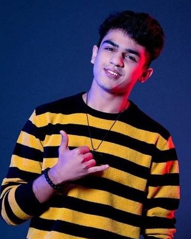 devish ahuja