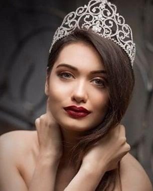 Divya Agarwal 14 divya agarwal