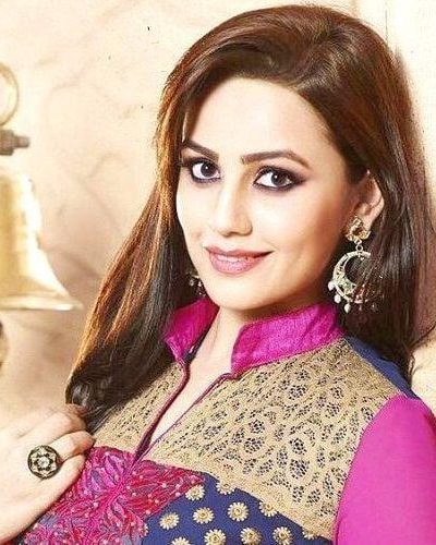 esha kansara