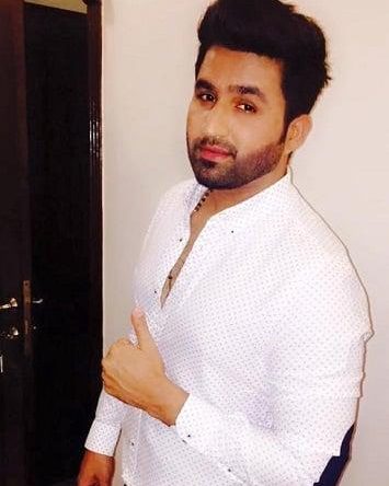 Falak Shabir 17 falak shabir
