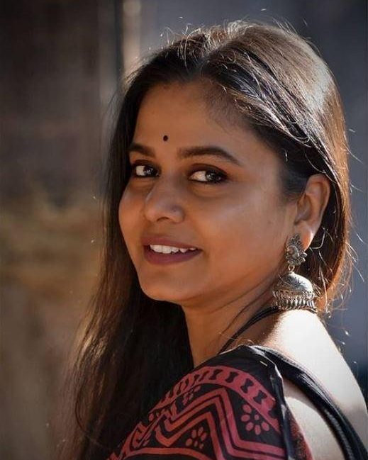 Hemangi Kavi 1 hemangi kavi