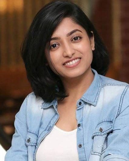 Ishaa Saha 19 ishaa saha