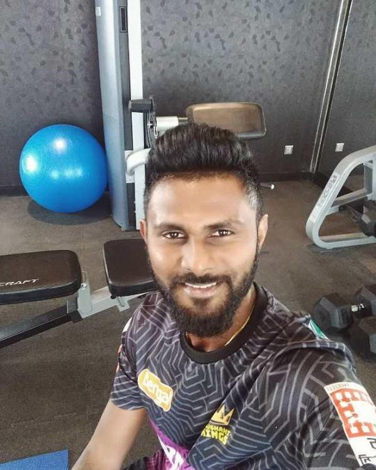 Isuru Udana 22 isuru udana