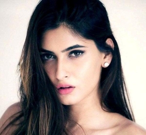 karishma sharma