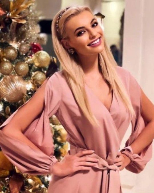 karolina bielawska