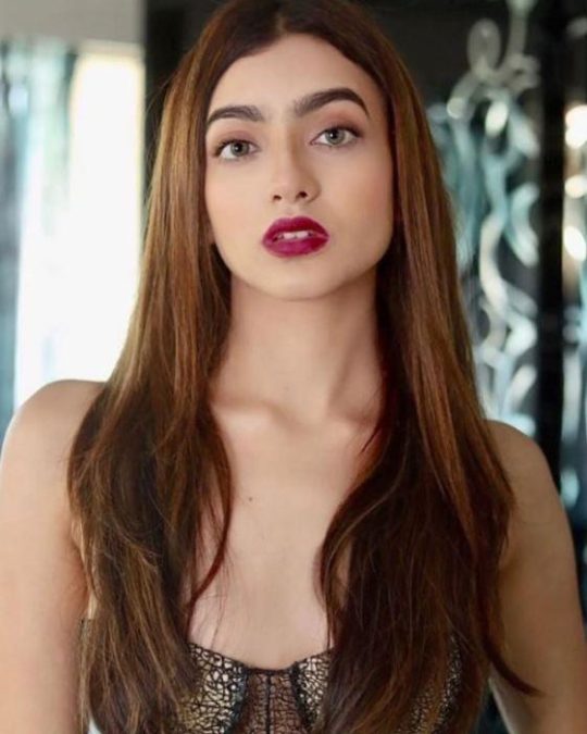 Kashika Kapoor 18 kashika kapoor