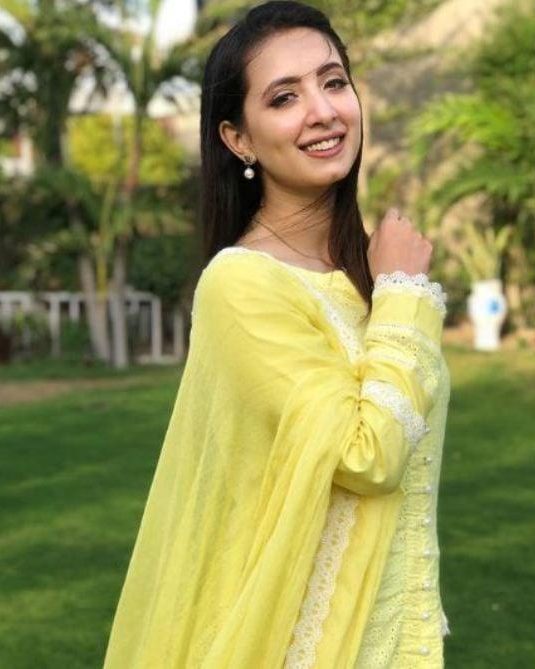 Komal Aziz Khan 12 komal aziz khan