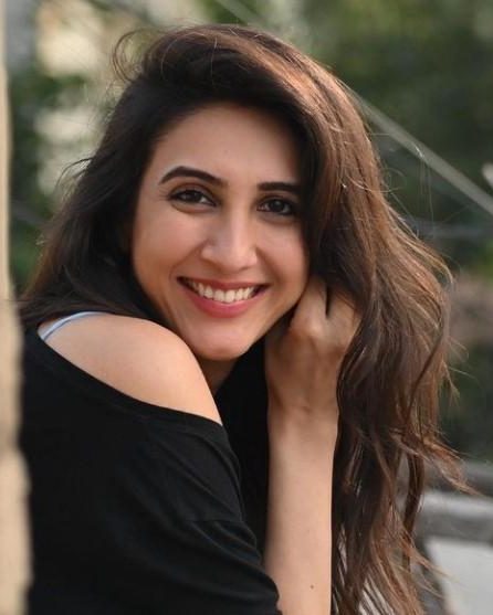 Kriti Vij 6 kriti vij
