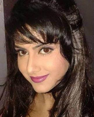 Meenakshi Arya 11 meenakshi arya