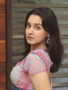 naisha khanna