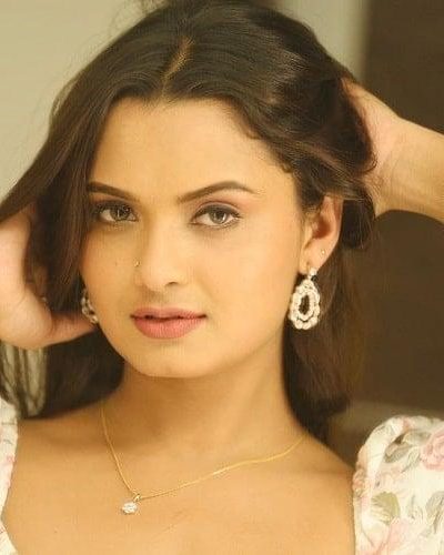 neelam giri