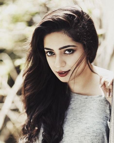 Nidhi Dutta 8 nidhi dutta