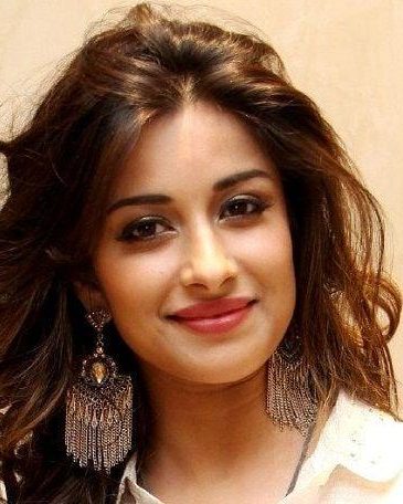Nyra Banerjee 2 nyra banerjee
