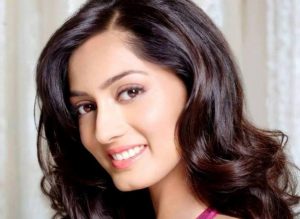 parvati vaze