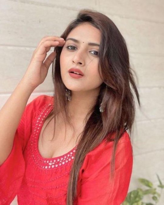 rashika dobriyal