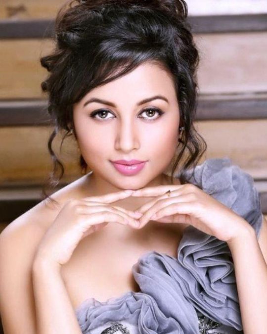 Reecha Sinha 16 reecha sinha