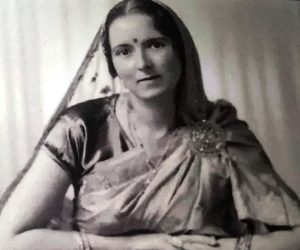 savitri khanolkar