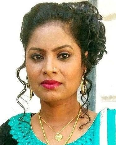 Seema Azmi 6 seema azmi