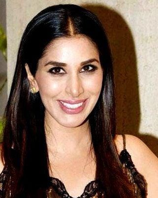 Sophie Choudry 2 sophie choudry
