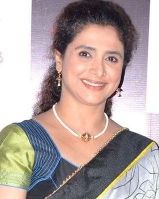 Supriya Pilgaonkar 98 supriya pilgaonkar