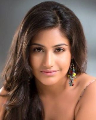surbhi chandna