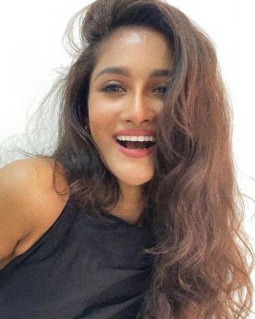 sushrii shreya mishraa