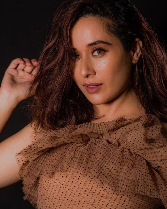 tejaswini lonari