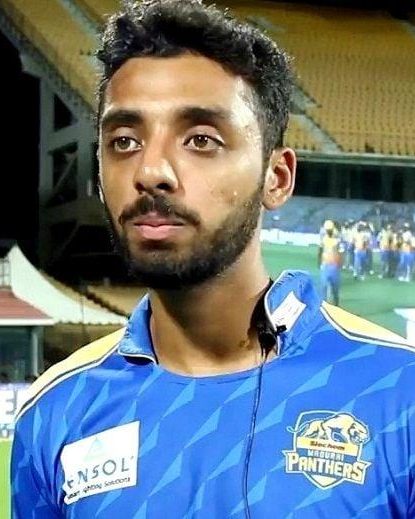 Varun Chakravarthy 10 varun chakravarthy