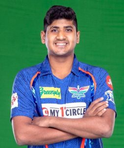 yash thakur