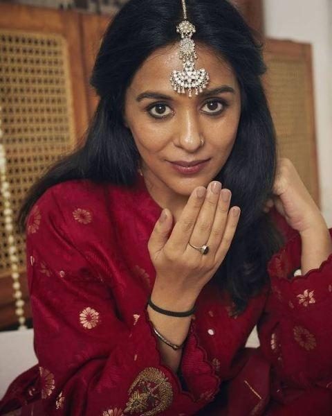 Yasra Rizvi 18 yasra rizvi