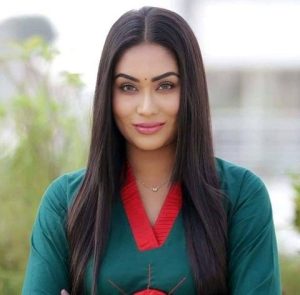 zakia bari momo