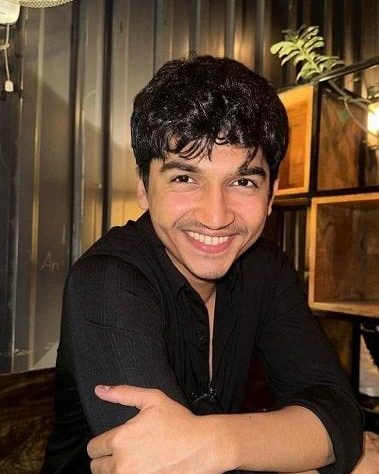 zeeshan nadaf