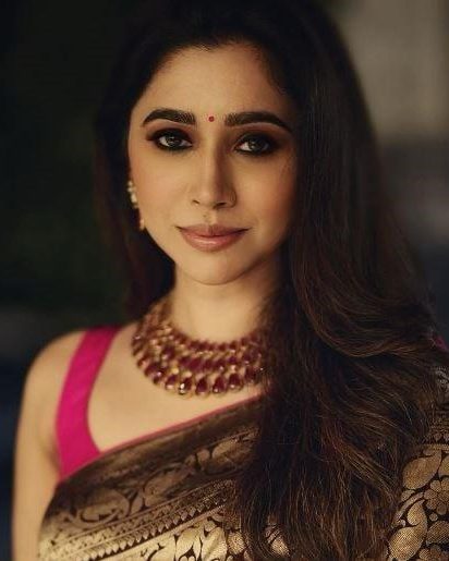 Aarti Ravi 18 aarti ravi