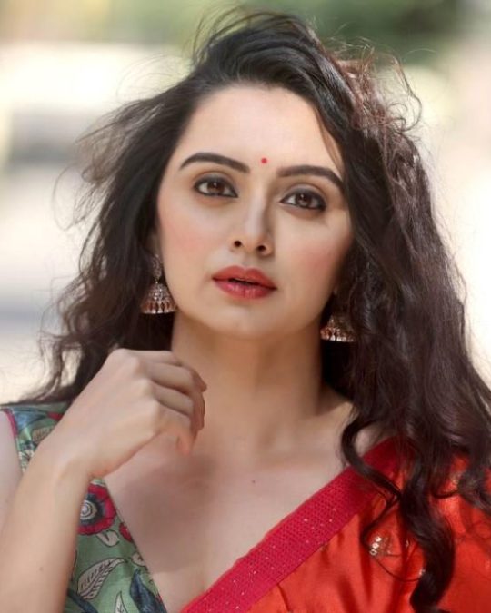 Shruti Marathe 1 shruti marathe