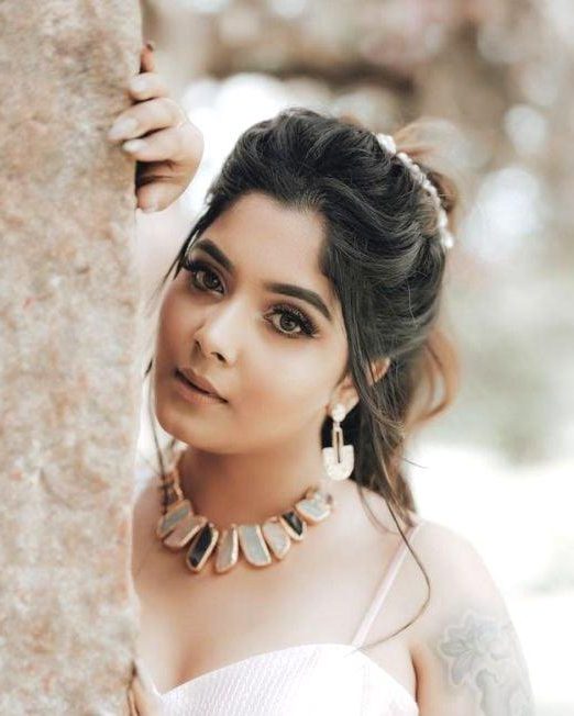 Aishwarya Shindogi 9 aishwarya shindogi