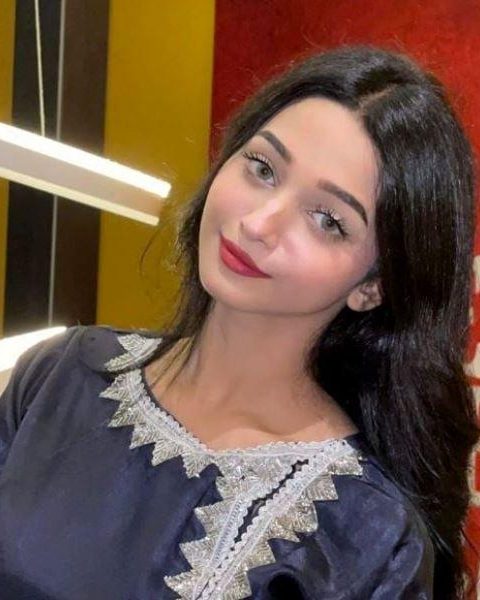 Ayesha Mano 9 ayesha mano