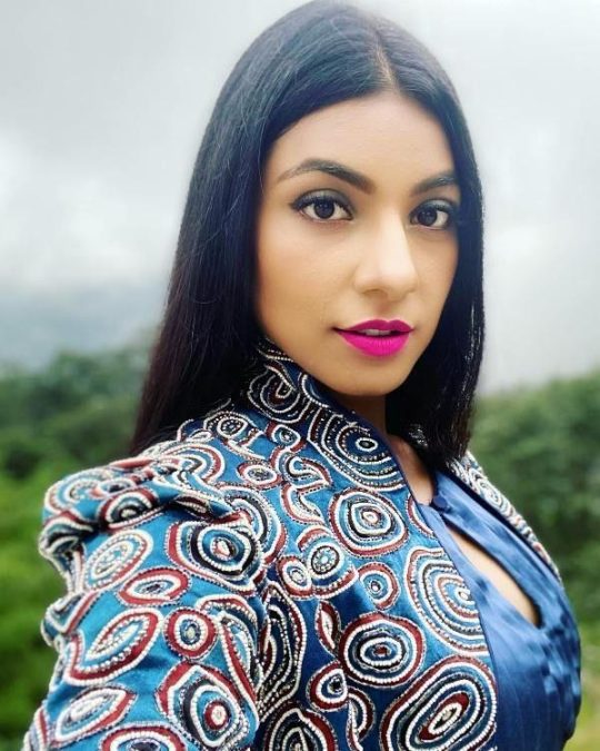 Himani Kapoor 8 himani kapoor