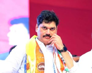 dhananjay munde