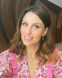 ellie taylor