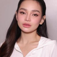xyriel manabat