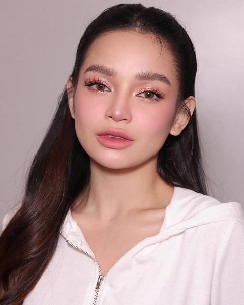 Xyriel Manabat